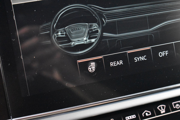 Audi Q8 55 TFSI e Quattro Pro Line S | ACC | RS-Seats | Head-Up | B&O | Softclose | 22'' Wielen | Stuurverwarming | Matrix | Nachtzicht |