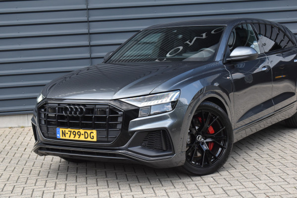 Audi Q8 55 TFSI e Quattro Pro Line S | ACC | RS-Seats | Head-Up | B&O | Softclose | 22'' Wielen | Stuurverwarming | Matrix | Nachtzicht |