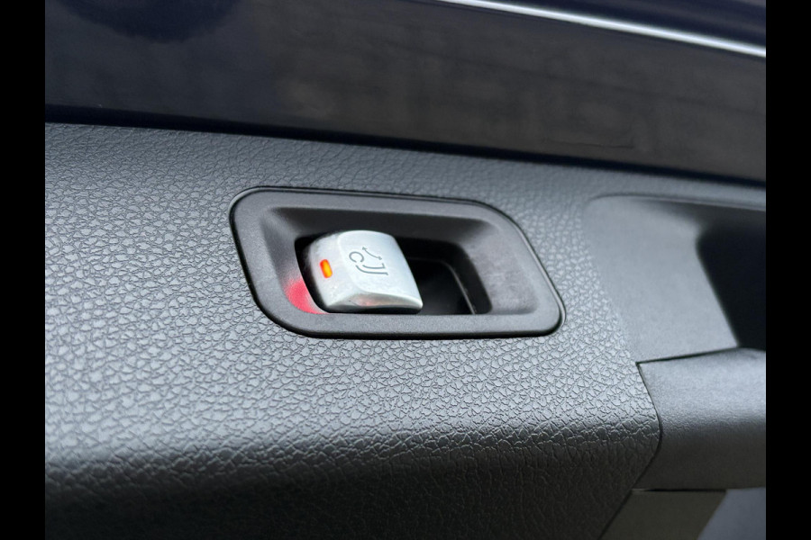 Mercedes-Benz E-Klasse Estate 300 e AMG Line PHEV | Wegklapbare Trekhaak | Pano | Stoelverwarming | Achteruitrijcamera | Adaptive Cruise Control Multibeam