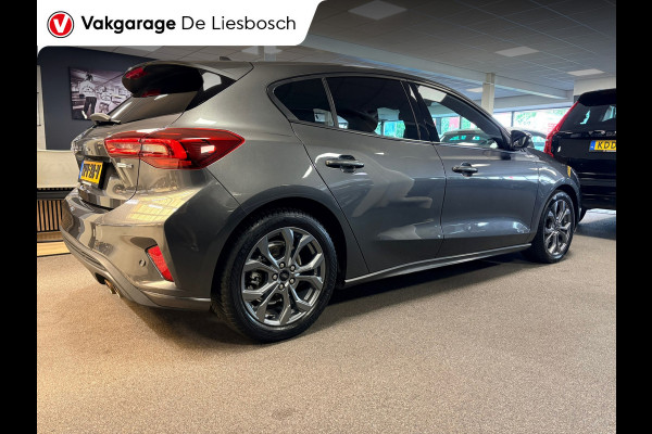 Ford Focus 1.0 EcoBoost Hybrid ST Line / automaat / stuur en stoel verwarming / led