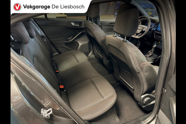 Ford Focus 1.0 EcoBoost Hybrid ST Line / automaat / stuur en stoel verwarming / led
