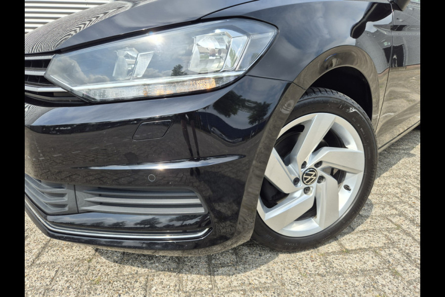 Volkswagen Touran 1.5 TSI Comfortline Business 7p Automaat,Nav/Carplay,Adap.Cruise,stoelverwarming,