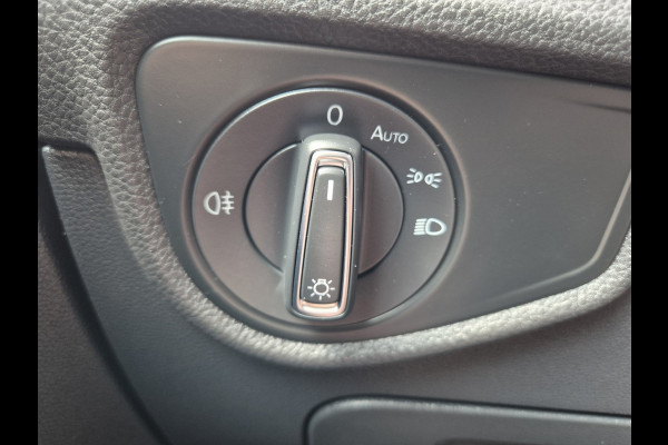 Volkswagen Touran 1.5 TSI Comfortline Business 7p Automaat,Nav/Carplay,Adap.Cruise,stoelverwarming,