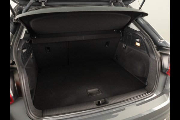 Audi Q2 1.4 TFSI CoD Sport 150pk | Navigatie | Trekhaak | Parkeersensoren voor en achter | Adaptieve cruise controle