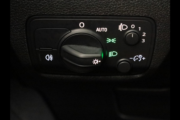 Audi Q2 1.4 TFSI CoD Sport 150pk | Navigatie | Trekhaak | Parkeersensoren voor en achter | Adaptieve cruise controle