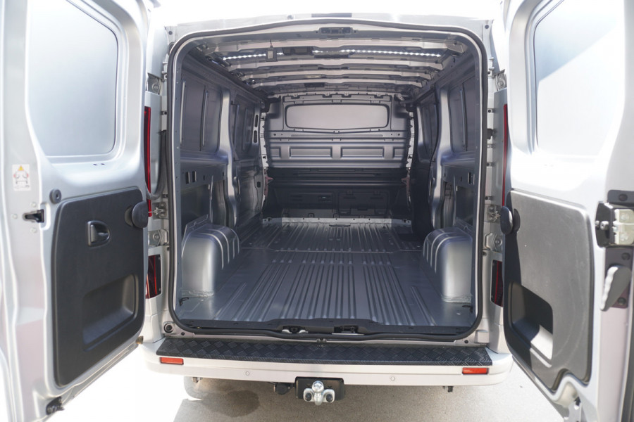 Renault Trafic 2.0 Blue dCi 150PK T30 L2H1 Extra Anniversary Automaat nr. V043 | Climate | Navi | Camera | Cruise | Glaslook | Trekhaak
