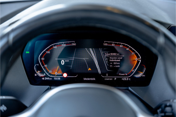BMW 1-serie 118i - M Sport | Panorama | H&K | Memory | ACC
