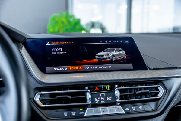 BMW 1-serie 118i - M Sport | Panorama | H&K | Memory | ACC