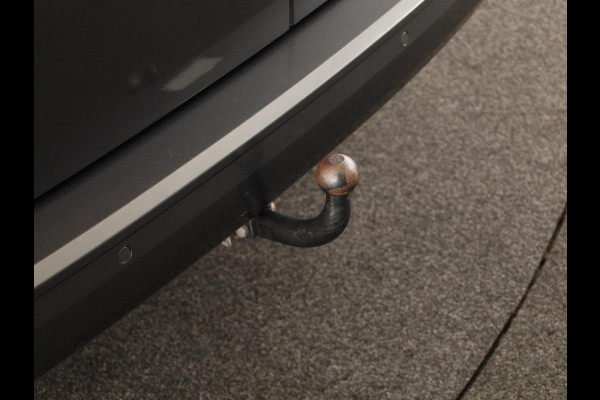 Volkswagen Caddy 2.0 TDI 122PK | Navigatie via app | LED koplampen | Adaptieve cruise control | Parkeersensoren achter | Bumpers in kleur | LM velgen