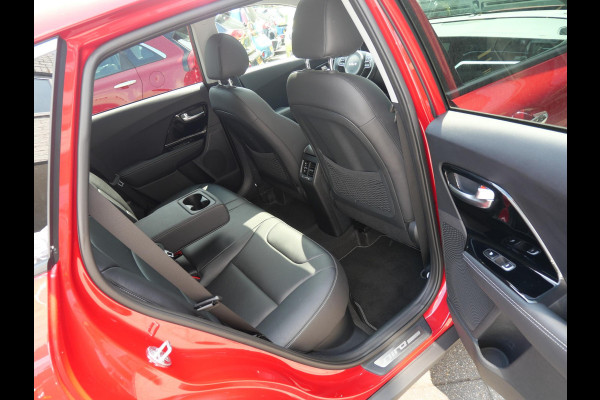 Kia Niro 1.6 GDi Hybrid ExecutiveLine | Cruise | Carplay | Keyless | Schuif-kanteldak | Stoelverwarming-ventilatie | Navi |