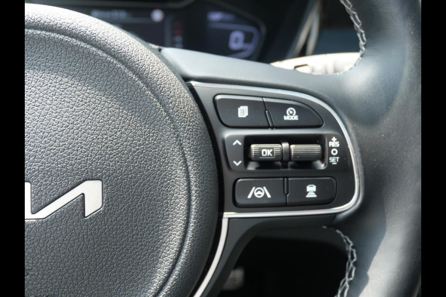 Kia Niro 1.6 GDi Hybrid ExecutiveLine | Cruise | Carplay | Keyless | Schuif-kanteldak | Stoelverwarming-ventilatie | Navi |
