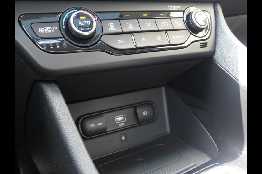 Kia Niro 1.6 GDi Hybrid ExecutiveLine | Cruise | Carplay | Keyless | Schuif-kanteldak | Stoelverwarming-ventilatie | Navi |