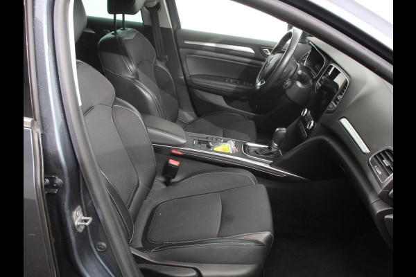 Renault Mégane Estate 1.3 TCe 140pk Automaat Intens Trekhaak Camera Navigatie Climate Control Cruise Control Lichtmetalen velgen Parkeer sensoren