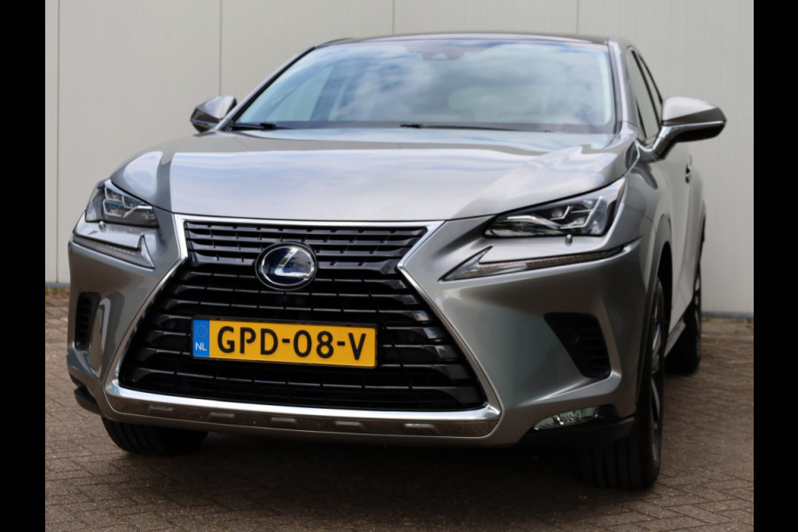 Lexus NX 300h AWD President Line | Panoramadak | Mark Levinson | Stoelventilatie