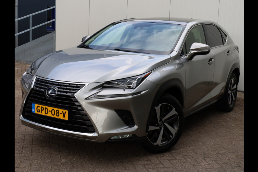 Lexus NX 300h AWD President Line | Panoramadak | Mark Levinson | Stoelventilatie