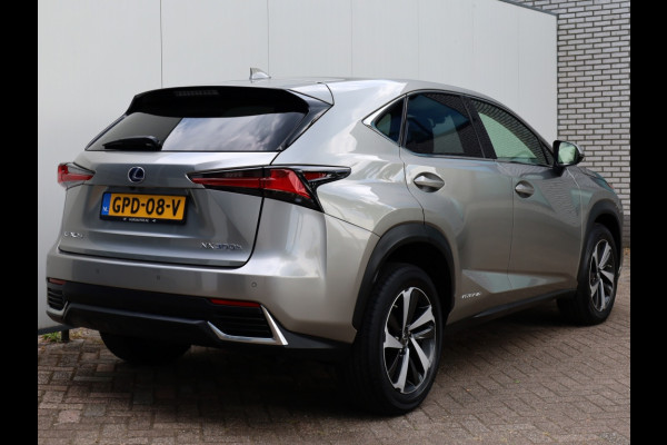 Lexus NX 300h AWD President Line | Panoramadak | Mark Levinson | Stoelventilatie