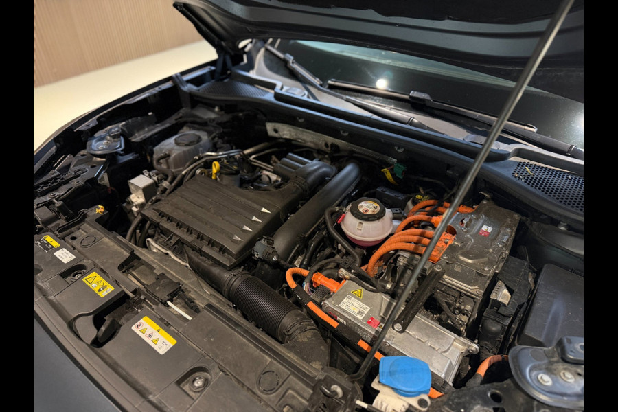 CUPRA Formentor 1.4 e-Hybrid VZ Copper Edition|Sfeer|Camera|Keyless|ACC|