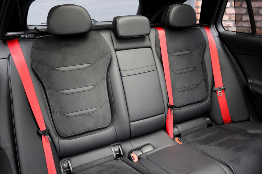 Mercedes-Benz C-Klasse Estate AMG 63 S E Performance | 680 pk | Achterasbesturing | Distronic+ | AMG Drivers Package | Memory | Burmester | AMG Performance Stoelen | AMG-Aero Pakket | HUD | Digital Light |
