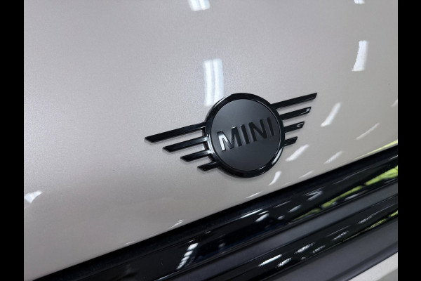 MINI 3-deurs 1.5 Cooper BLACK-EDITION 136PK 17''DAB/ NAVI/CRUISE/ECC/PDC/CARPLAY/SPORTSTOELEN///