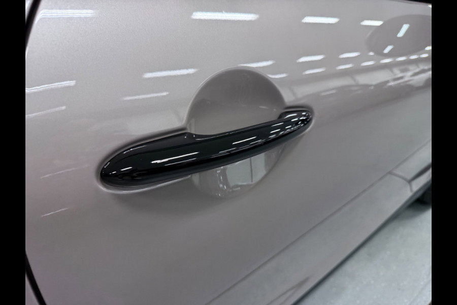 MINI 3-deurs 1.5 Cooper BLACK-EDITION 136PK 17''DAB/ NAVI/CRUISE/ECC/PDC/CARPLAY/SPORTSTOELEN///