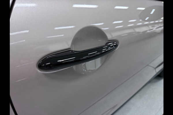 MINI 3-deurs 1.5 Cooper BLACK-EDITION 136PK 17''DAB/ NAVI/CRUISE/ECC/PDC/CARPLAY/SPORTSTOELEN///