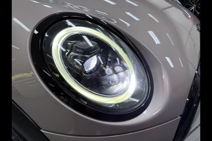 MINI 3-deurs 1.5 Cooper BLACK-EDITION 136PK 17''DAB/ NAVI/CRUISE/ECC/PDC/CARPLAY/SPORTSTOELEN///
