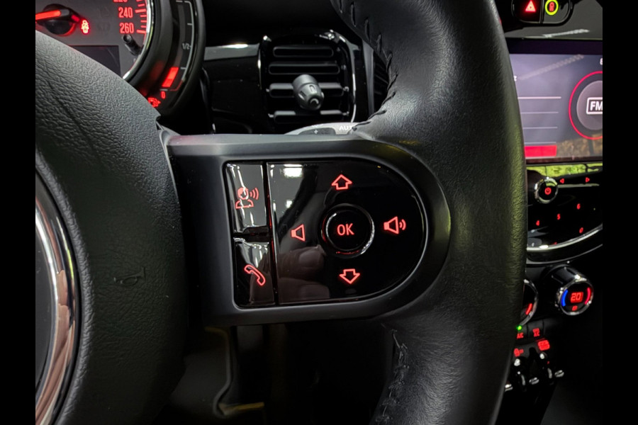 MINI 3-deurs 1.5 Cooper BLACK-EDITION 136PK 17''DAB/ NAVI/CRUISE/ECC/PDC/CARPLAY/SPORTSTOELEN///