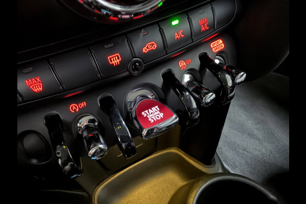 MINI 3-deurs 1.5 Cooper BLACK-EDITION 136PK 17''DAB/ NAVI/CRUISE/ECC/PDC/CARPLAY/SPORTSTOELEN///