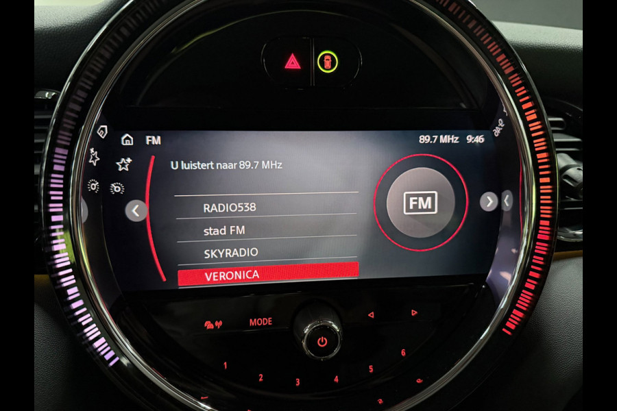 MINI 3-deurs 1.5 Cooper BLACK-EDITION 136PK 17''DAB/ NAVI/CRUISE/ECC/PDC/CARPLAY/SPORTSTOELEN///