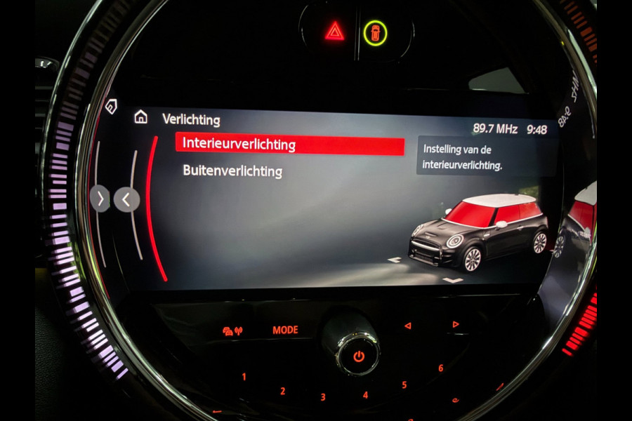 MINI 3-deurs 1.5 Cooper BLACK-EDITION 136PK 17''DAB/ NAVI/CRUISE/ECC/PDC/CARPLAY/SPORTSTOELEN///