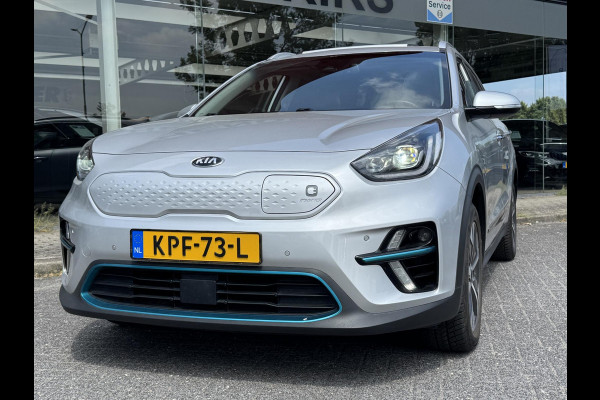 Kia e-Niro ExecutiveLine Sky 64 kWh | SOH: 93,9% | 3 Fase | Warmte pomp | Schuifdak | Adaptive CC | LED | Climate |