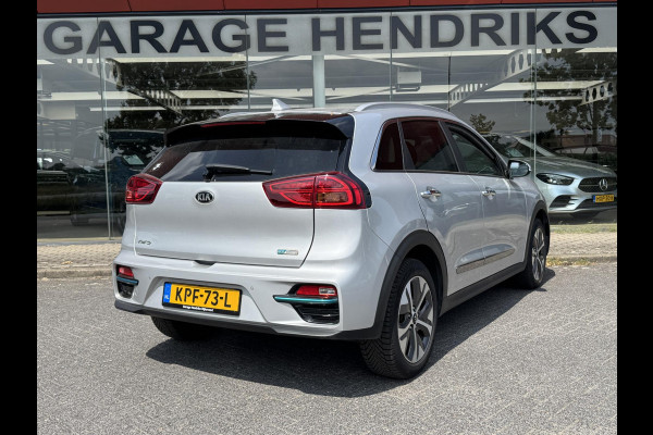 Kia e-Niro ExecutiveLine Sky 64 kWh | SOH: 93,9% | 3 Fase | Warmte pomp | Schuifdak | Adaptive CC | LED | Climate |