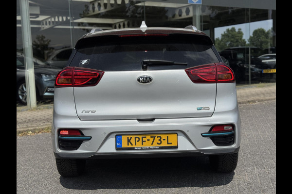 Kia e-Niro ExecutiveLine Sky 64 kWh | SOH: 93,9% | 3 Fase | Warmte pomp | Schuifdak | Adaptive CC | LED | Climate |