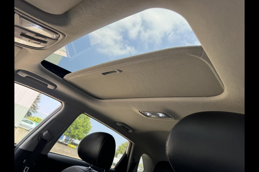 Kia e-Niro ExecutiveLine Sky 64 kWh | SOH: 93,9% | 3 Fase | Warmte pomp | Schuifdak | Adaptive CC | LED | Climate |