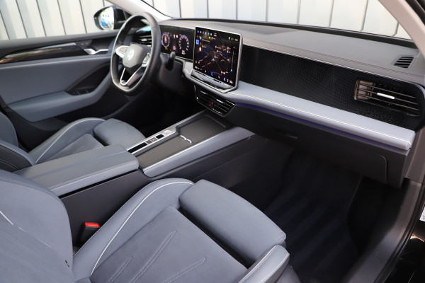Volkswagen Passat Variant 1.5 eTSI Business | 150PK | Massage | Keyless-go | ACC | Stoelen/Stuur Verwarmd | Sfeerverlichting | Camera | Clima | 20