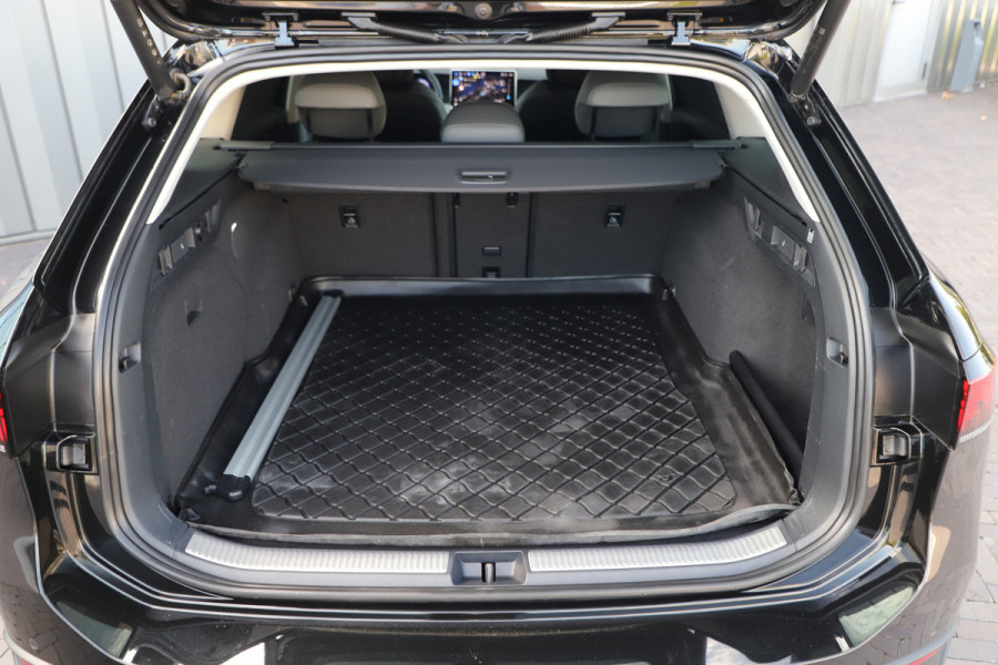 Volkswagen Passat Variant 1.5 eTSI Business | 150PK | Massage | Keyless-go | ACC | Stoelen/Stuur Verwarmd | Sfeerverlichting | Camera | Clima | 20