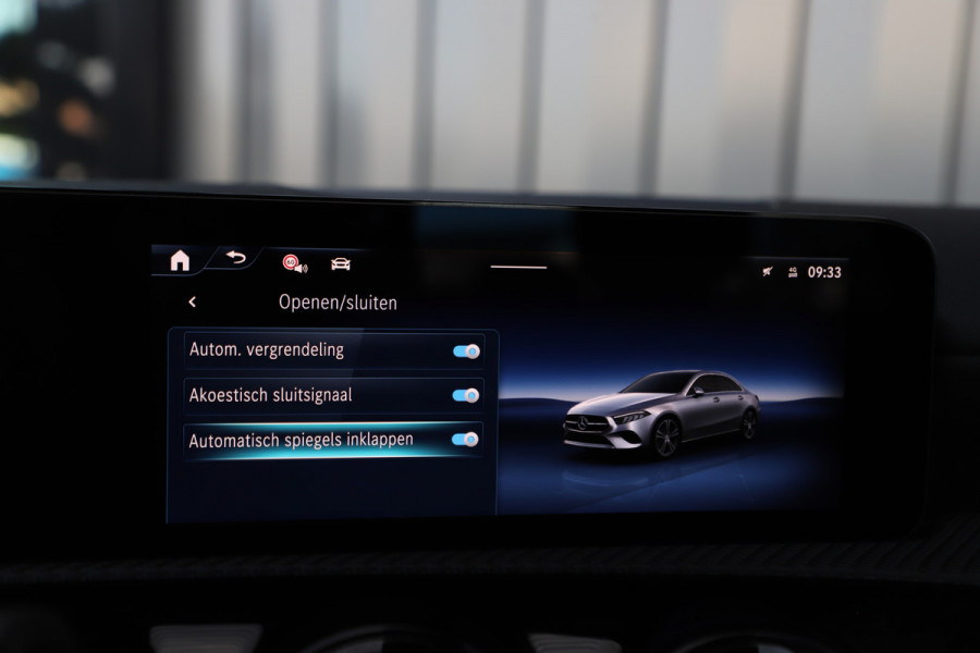 Mercedes-Benz A-Klasse 180 Star Edition | 136PK | Led | Distronic | Widescreen | Stoelverwarming | Leder | Clima | Camera | NL-Auto | 2024.