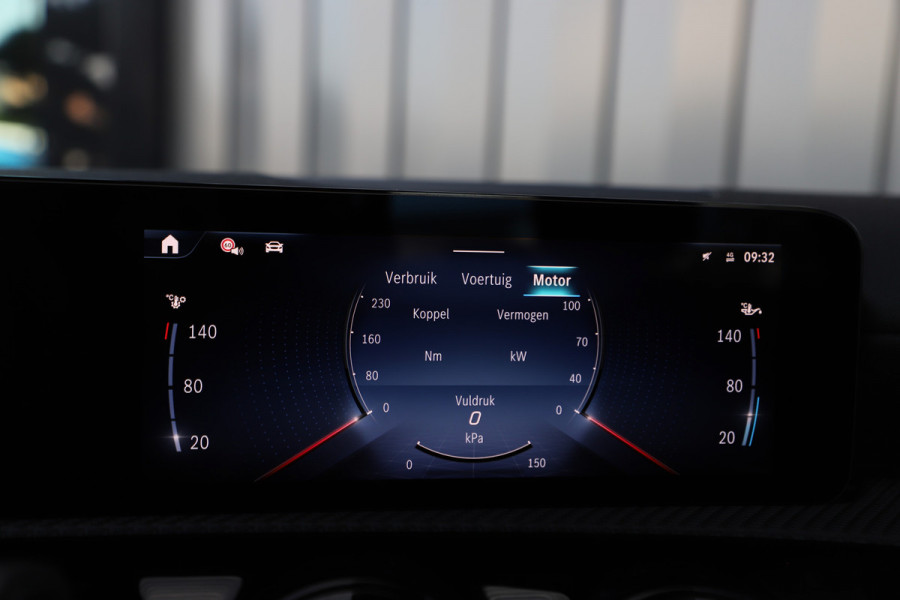 Mercedes-Benz A-Klasse 180 Star Edition | 136PK | Led | Distronic | Widescreen | Stoelverwarming | Leder | Clima | Camera | NL-Auto | 2024.