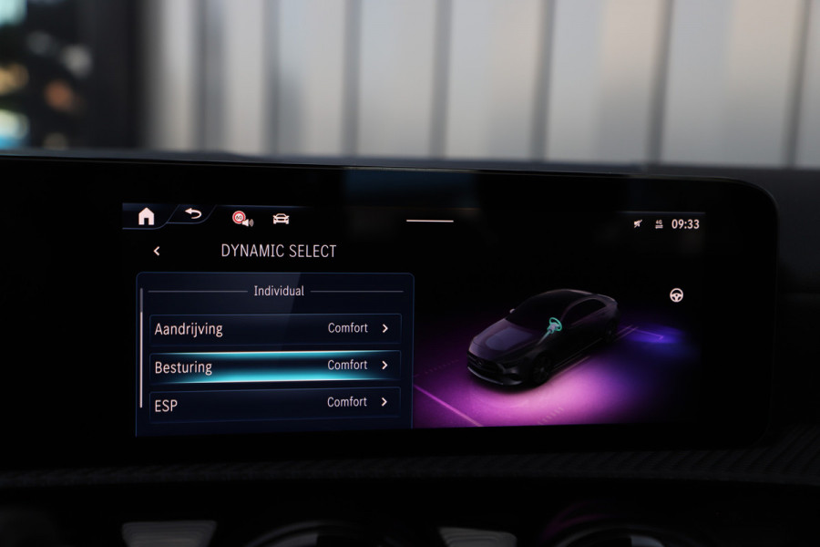 Mercedes-Benz A-Klasse 180 Star Edition | 136PK | Led | Distronic | Widescreen | Stoelverwarming | Leder | Clima | Camera | NL-Auto | 2024.
