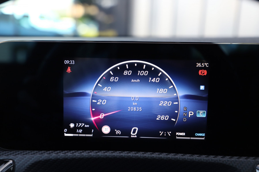 Mercedes-Benz A-Klasse 180 Star Edition | 136PK | Led | Distronic | Widescreen | Stoelverwarming | Leder | Clima | Camera | NL-Auto | 2024.