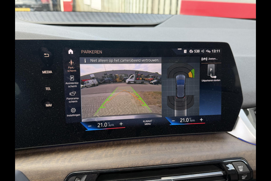 BMW 2 Serie Active Tourer 225e xDrive Luxury Line 17"/Leder + memory/Panoramadak/Camera/Apple Carplay & Android Auto