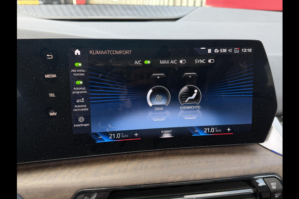 BMW 2 Serie Active Tourer 225e xDrive Luxury Line 17"/Leder + memory/Panoramadak/Camera/Apple Carplay & Android Auto