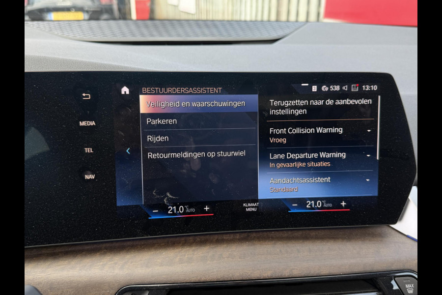 BMW 2 Serie Active Tourer 225e xDrive Luxury Line 17"/Leder + memory/Panoramadak/Camera/Apple Carplay & Android Auto