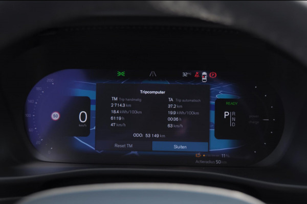 Volvo C40 252PK Automaat Single Ext. Range Plus 82 kWh / Adaptive cruise control  / Pilot assist / BLIS / Stoel en stuur verwarming / Elektrische achterklep / Parkeersensoren met camera / Google infotainment / Panoramadak