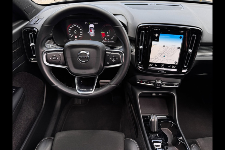 Volvo XC40 1.5 T5 Recharge R-Design | Pano | Trekhaak | Harman/Kardon | Winter Pack | Elek. Achterklep
