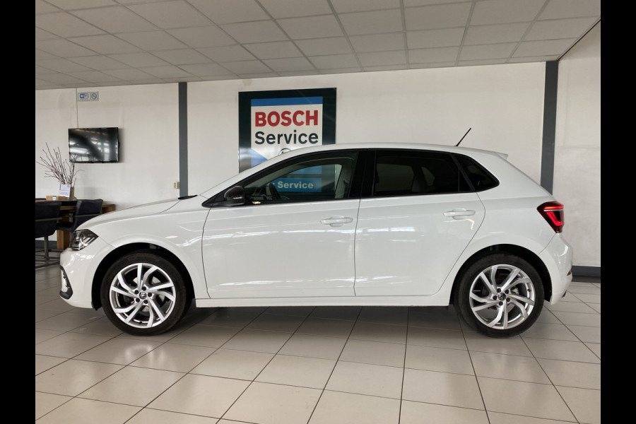 Volkswagen Polo 1.0 TSI style DSG 5 Drs 81kw / 110 PK Carplay  /IQ Light /Stoelverwarming / Navigatie / Cruise controle