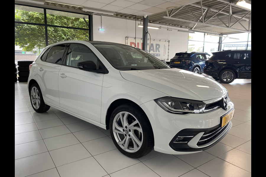 Volkswagen Polo 1.0 TSI style DSG 5 Drs 81kw / 110 PK Carplay  /IQ Light /Stoelverwarming / Navigatie / Cruise controle