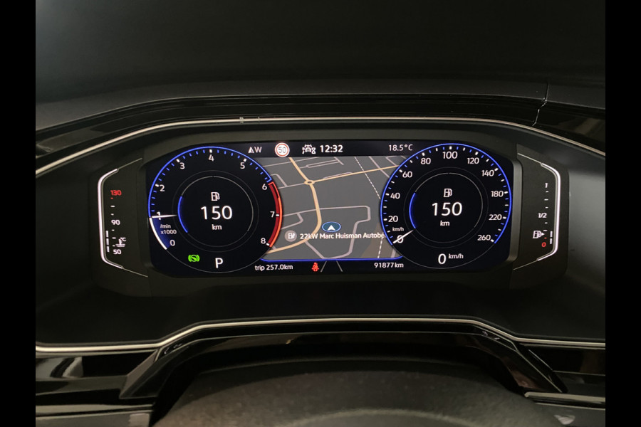 Volkswagen Polo 1.0 TSI style DSG 5 Drs 81kw / 110 PK Carplay  /IQ Light /Stoelverwarming / Navigatie / Cruise controle