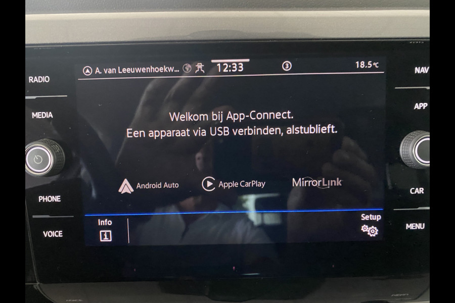 Volkswagen Polo 1.0 TSI style DSG 5 Drs 81kw / 110 PK Carplay  /IQ Light /Stoelverwarming / Navigatie / Cruise controle