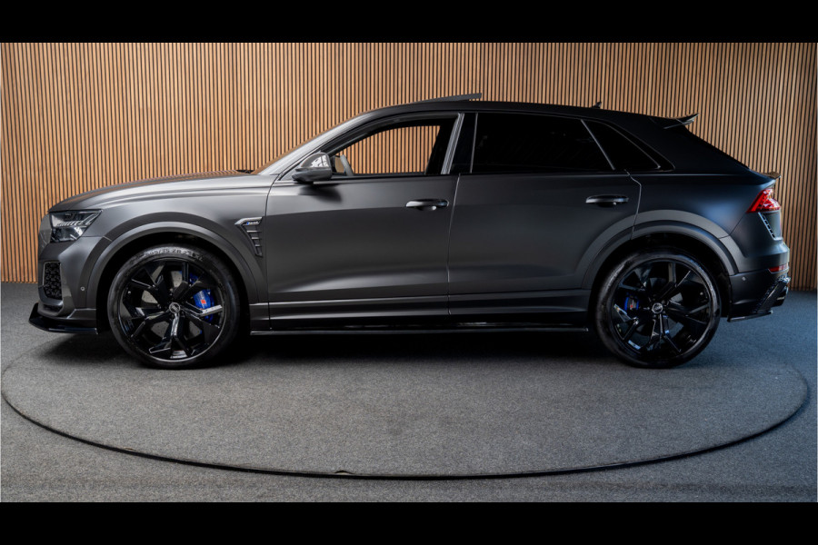 Audi RS Q8 4.0 TFSI B&O Ceramic HUD Massage Carbon Softclose Nachtzicht ACC Keyless 360 Camera Stoelventilatie Elektr. achterklep Memory seats Elektr. trekhaak Navi Niveauregeling PDC Stoelverwarming LM velgen